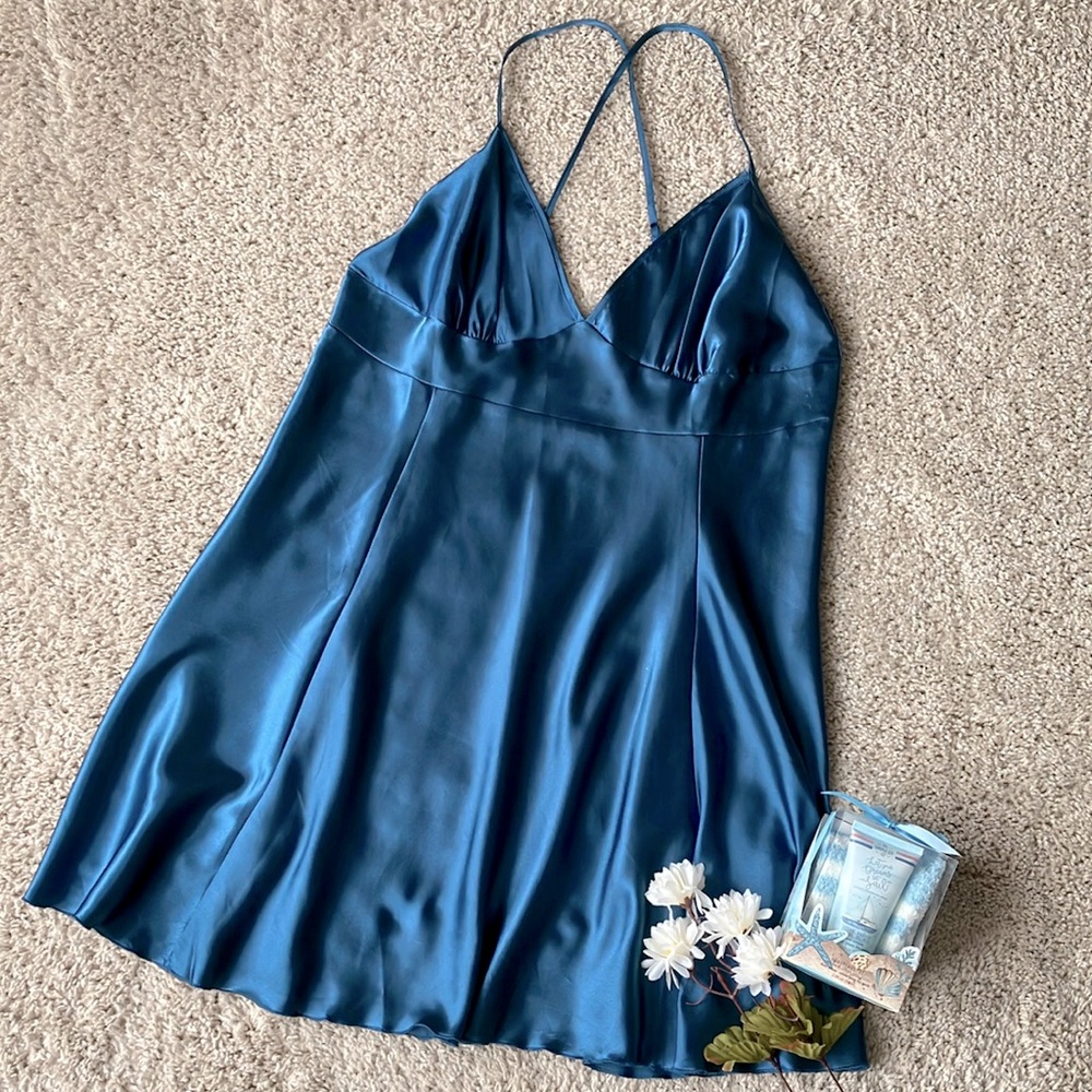 La Vie en Rose | Satin Nightgown